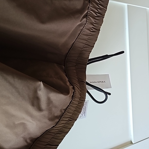 Banana Republic Motion Tech joggers, slim XL, brand new - Picture 4 of 7